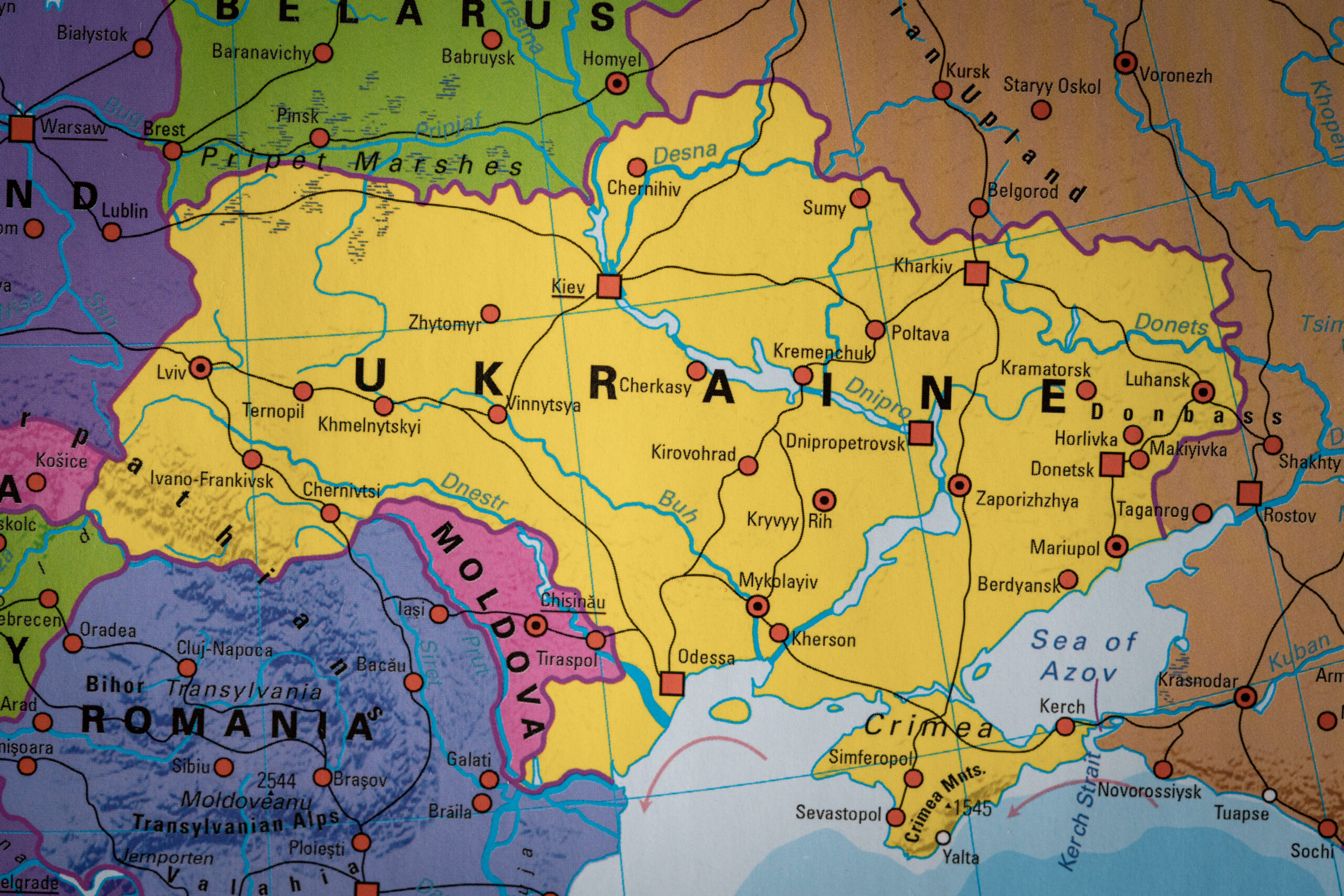 Detailed map of ukraine and surrounding countries